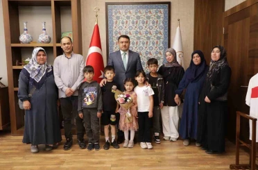 Kütahya’da Afgan kardeşlerin şehitlikteki vefa örneği takdirle karşılandı 