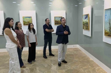 Kütahya’da Ahmet İmre’nin "Mekânın Hafızası" sergisi sanatseverlerle buluştu 