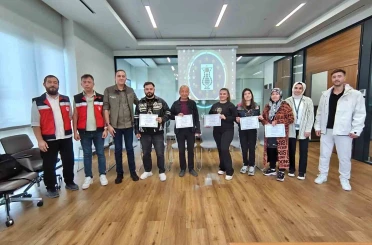 Kütahya’da ev hayvanı satış yeri sahiplerine eğitim 