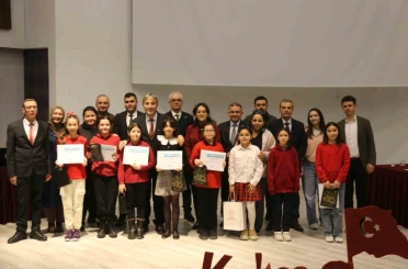 Kütahya’da İstiklâl Marşını ezbere ve güzel okuma yarışması 