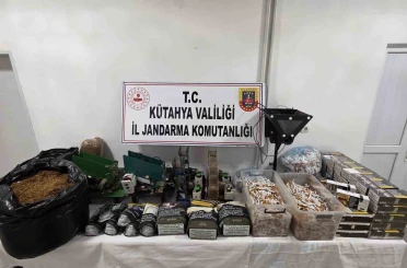 Kütahya’da jandarmadan kaçak tütün ve sigara operasyonu 