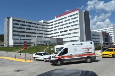 Kütahya’da okul etkinliğinde gıda zehirlenmesi şüphesiyle 25 kişi hastanelik oldu 