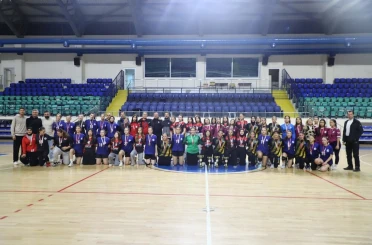 Kütahya’da ’Okullar Arası Genç Kızlar Hentbol’ müsabakaları sona erdi