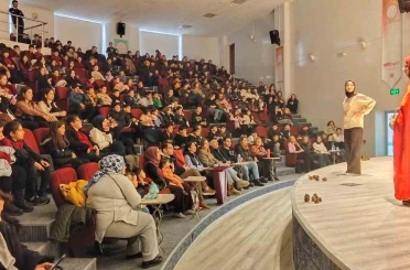 Kütahya’da "Ormanın Şifresi" adlı çocuk tiyatrosu öğrencilerle buluştu 