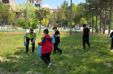 Kütahya’da ortaokul öğrencilerinden çevreye örnek etkinlik 