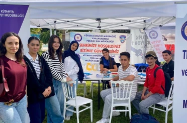 Kütahya’da üniversite öğrencilerine bilgilendirme standı 