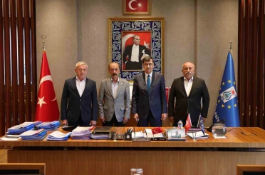 Kütahya’da yerel yönetimlerden 30 Ağustos Zafer Bayramı için iş birliği 