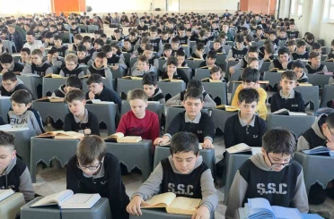 Kütahya’da yüzlerce öğrenciden aynı anda mukabele 