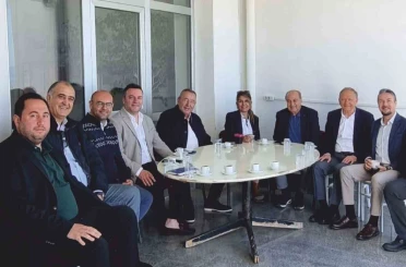 KUTO Başkanı Akdoğan’ın önerisiyle turizm sezonu öncesi çözüm odaklı toplantı 