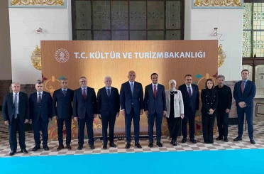 Kütür ve Turizm Bakanı Ersoy: "Haydarpaşa ve Sirkeci Garı bizlere Sultan 2. Abdülhamid’in mirası ve emaneti"