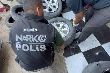 Lastiklere yapılan özel bölmeden 8 kilo 266 gram eroin çıktı 