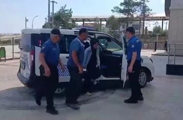 LGS’de geç kalan öğrencilerin yardımına polis yetişti 