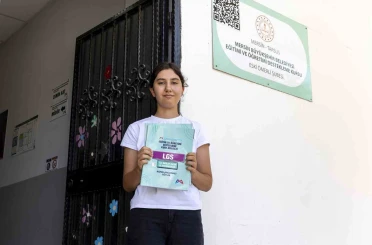 LGS’de Tarsus birincisi Mersin Büyükşehir Belediyesi kurs merkezinden 