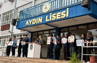 Liseli gençler Gazze’deki zulme dikkat çekti 