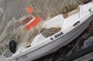 Lodos ve dalgaların vurduğu Gemlik’ten acil liman çağrısı 