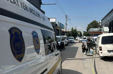 Lüks otomobille kar maskeli milyonluk soygun 