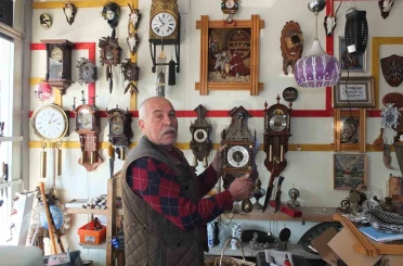 Makine teknisyenini eski merakı saat koleksiyoneri yaptı 