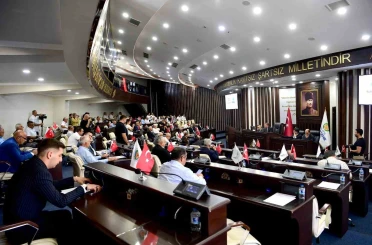 Malatya Belediyesi’nden öğrencilere 1 aylık ücretsiz abonman ve destek çantası 