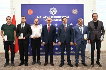 Malatya Turgut Özal Üniversitesi’nde başarılı akademisyenler ödüllendirildi 