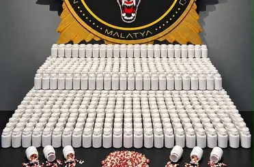 Malatya’da 44 bin 616 sentetik ecza hapı ele geçirildi