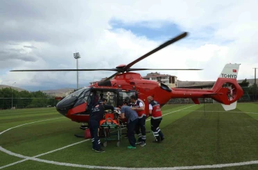 Malatya’da ambulans helikopter 72 yaşındaki hasta için havalandı