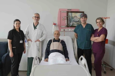 Malatya’da kalp tümörü ve üç damar tıkanıklığı aynı ameliyatta tedavi edildi 