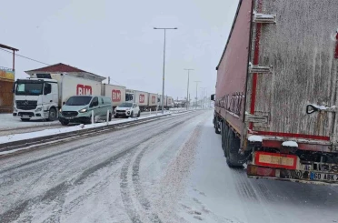 Malatya’da kar yağışı ulaşımı aksattı 