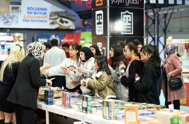 Malatya’da kitap fuarına 7’den 70’e yoğun katılım 