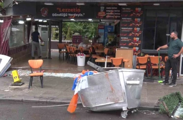 Maltepe’de alkollü sürücü dükkana daldı 