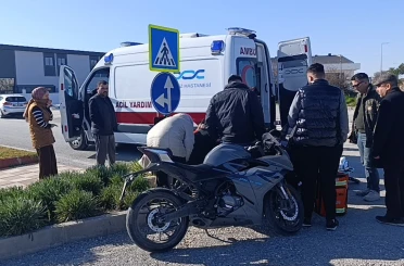 Manavgat’ta devrilen morosiklet sürücüsü yaralandı 