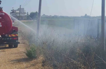 Manavgat’ta ot yangını korkuttu 