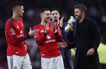 Manchester United, Carrick ile yükselişe geçti 