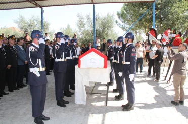 Manisa şehidini gözyaşlarıyla uğurladı 