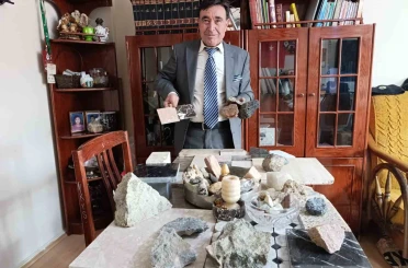 Manisa’da doğaltaş müzesi gibi ev 