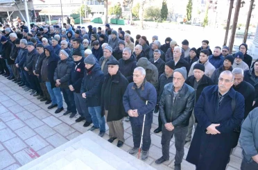Manisa’da Filistin’de hayatını kaybedenler için gıyabi cenaze namazı kılındı 