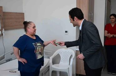 Manisa’daki hastalara mesir macunu dağıtıldı 