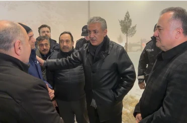 Mardin Valisi Akkoyun karla mücadele çalışmalarını inceledi 