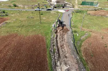 Mardin’de bir mahallede daha atık su döşeme çalışmalarını tamamladı
