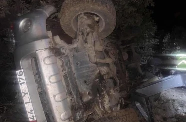 Mardin’de devrilen pikapta 2’si çocuk 6 kişi yaralandı