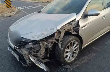 Mardin’de iki otomobil çarpıştı
