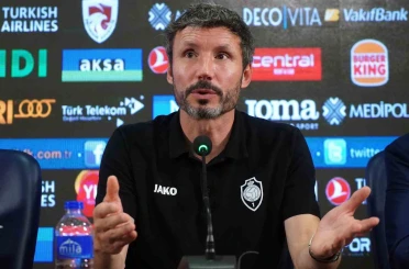 Mark van Bommel, Belçika’nın yeni teknik direktörü oldu 