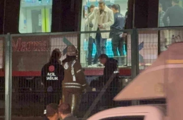 Marmaray Küçükçekmece durağından raylara atlayan şahıs öldü 