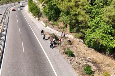 Marmaris Seyir Tepesi’nde çöp mesaisi
