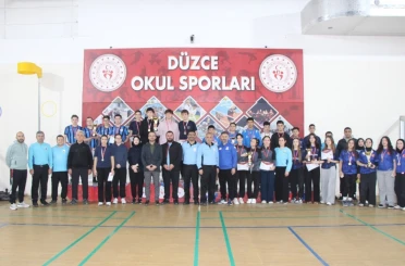 Masa tenisinde şampiyonlar belli oldu 