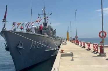 Mayın Gemisi Kabotaj Bayramı’nda vatandaşların ziyaretine açıldı 