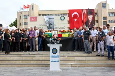 Mehdi Zana için tören düzenlendi