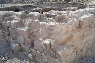 Melikgazi Medresesi kazısı için yaya yolu kapatılıyor 