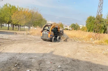 Melikgazi’nin temizlik ordusu mahalleleri pırıl pırıl yapıyor