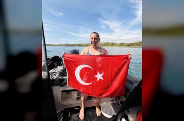 Melisa Uluarslan, Kuzey Kanalı’nı geçen 3. Türk kadın sporcu oldu 