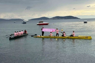 Meme kanserine dikkat çekmek için kürek çektiler 